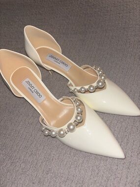 Women's Ivory Pearl-Trim Pointed Toe Pumps- Please Read Description